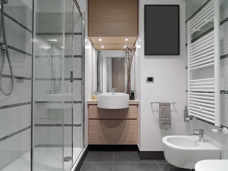Transformer baignoire en douche pour senior, Mâcon, A à Z Plomberie
